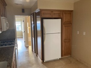 718 21st St-Unit -F in Hermosa Beach, CA - Building Photo - Building Photo