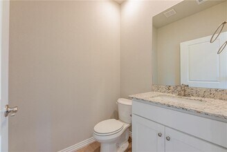 1500 SW Casuarina Dr in Bentonville, AR - Building Photo - Building Photo