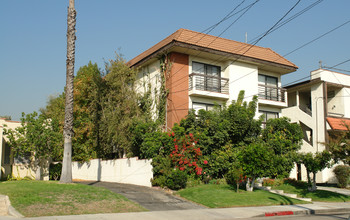 1015 E Maple St in Glendale, CA - Building Photo - Building Photo