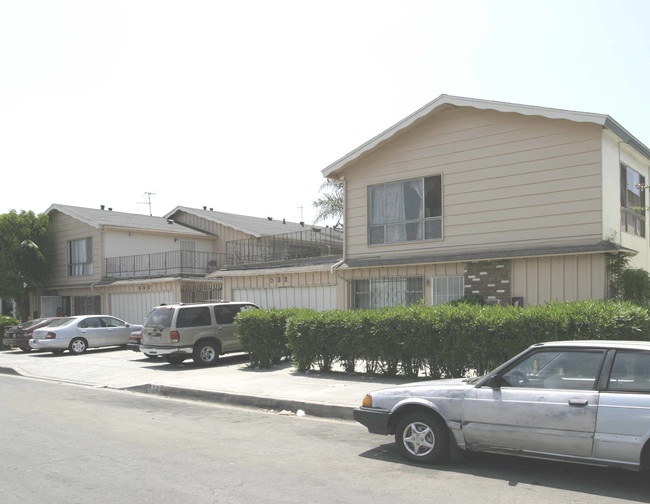 532-542 E Rhea St in Long Beach, CA - Building Photo - Building Photo