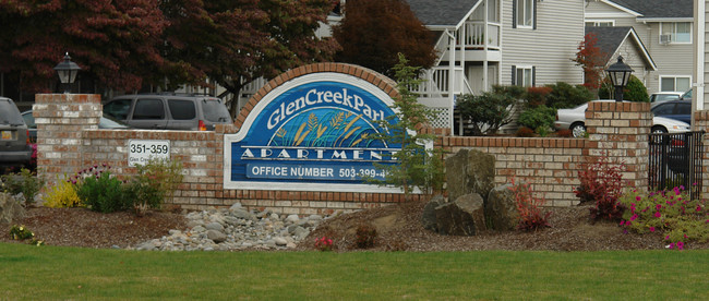 Glen Creek Park Apartments in Salem, OR - Building Photo - Building Photo