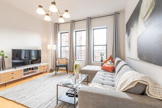 209 W 121st St in New York, NY - Building Photo - Building Photo