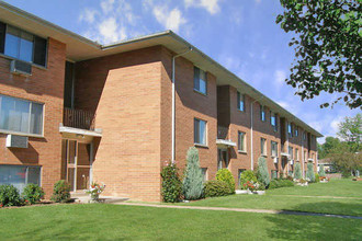 Webster Park Apartments in Webster, NY - Building Photo - Building Photo