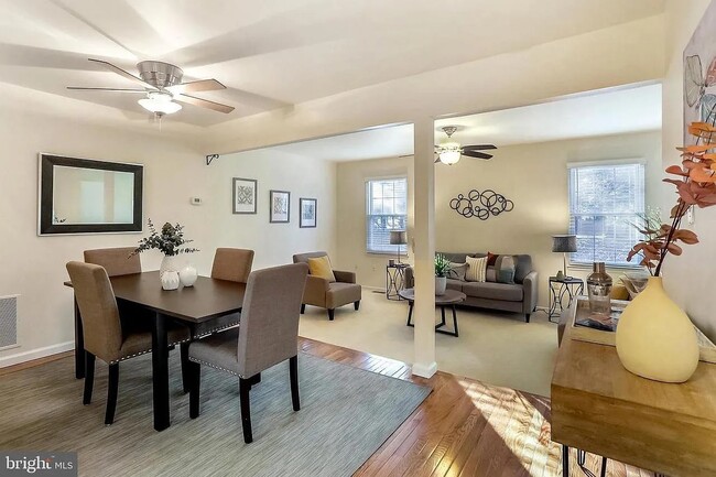 15902 Yukon Ln in Rockville, MD - Building Photo - Building Photo