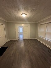 6827 S Wabash Ave in Chicago, IL - Building Photo - Building Photo