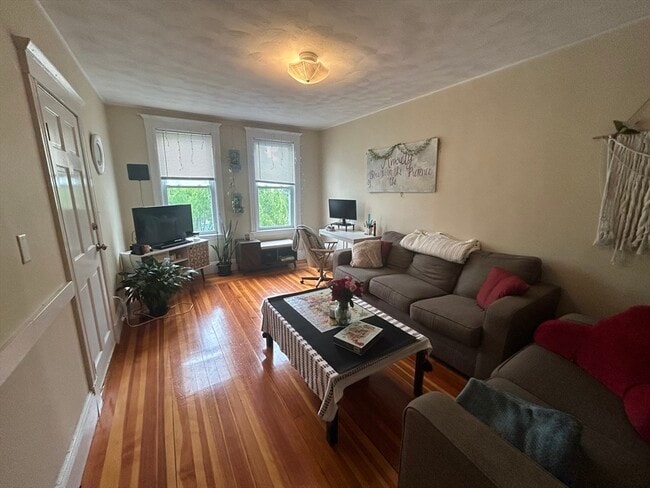 property at 17 Usher Rd