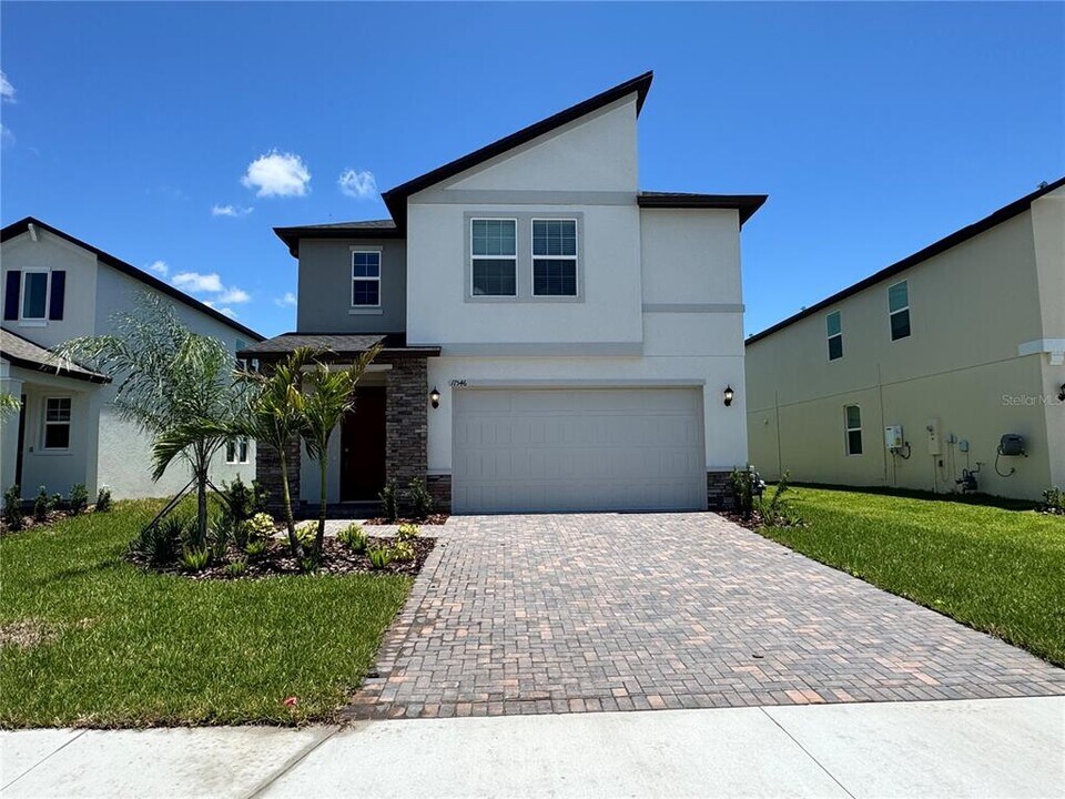 11546 71st St E in Palmetto, FL - Building Photo