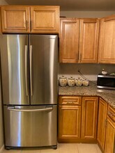 48 Bigelow Ave, Unit 24 in Watertown, MA - Foto de edificio - Building Photo