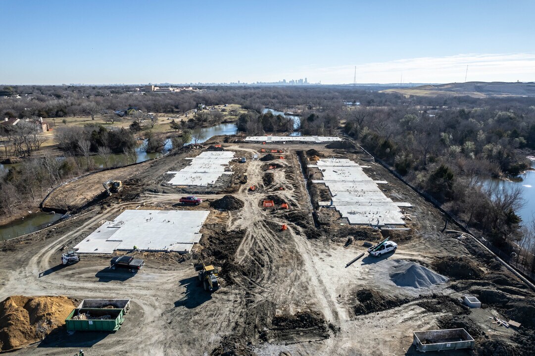 Ekos at the Preserve in Irving, TX - Building Photo