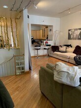 711 W Briar Pl in Chicago, IL - Building Photo - Building Photo