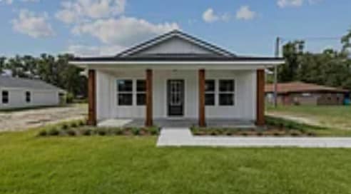 property at 405 N W 5th Pl