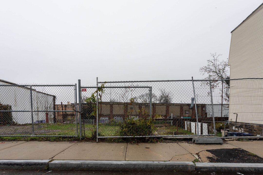 Willow Baker in Dorchester, MA - Building Photo