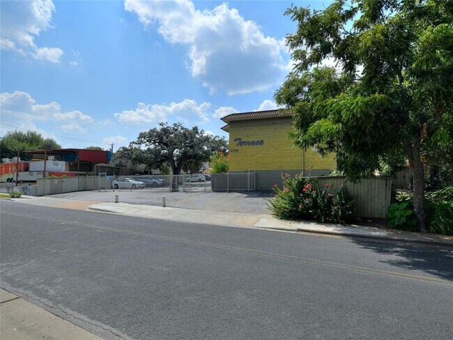 property at 2302 East Side Dr