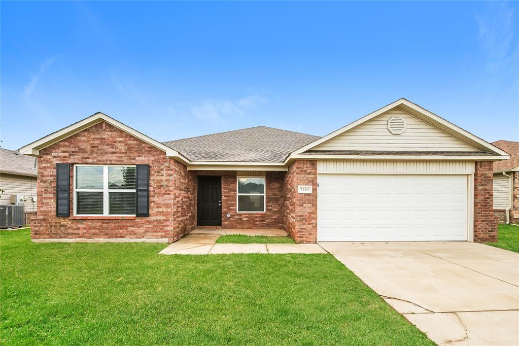 7601 Lipizzan Rd in Oklahoma City, OK - Building Photo