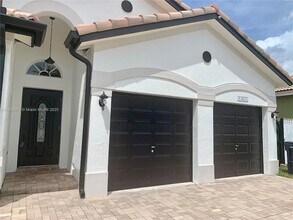 15435 SW 24th Terrace in Miami, FL - Building Photo - Building Photo