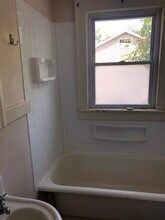 1 bedroom unit in Louisville, KY - Foto de edificio - Building Photo