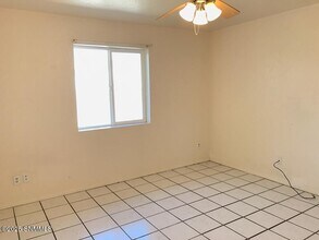 1605 S Telshor Blvd in Las Cruces, NM - Building Photo - Building Photo