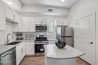 3021 W Williams Dr in Phoenix, AZ - Building Photo - Building Photo