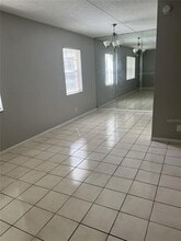 4708 Christa Ct in Tampa, FL - Building Photo - Building Photo