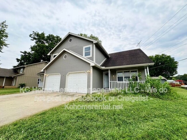 307 E Main St in Smithville, MO - Building Photo - Building Photo