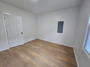 1259 Chartiers Ave in Pittsburgh, PA - Building Photo - Building Photo