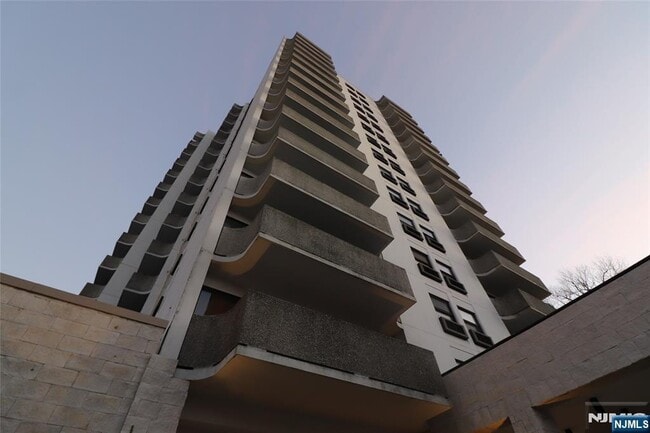 1600 Center St in Fort Lee, NJ - Building Photo - Building Photo