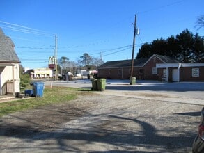 1404 Maple St in Carrollton, GA - Building Photo - Building Photo