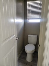 8200 6900 W in West Jordan, UT - Foto de edificio - Building Photo