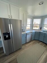 110 N 1st St, Unit Rod Mennegar in La Conner, WA - Building Photo - Building Photo
