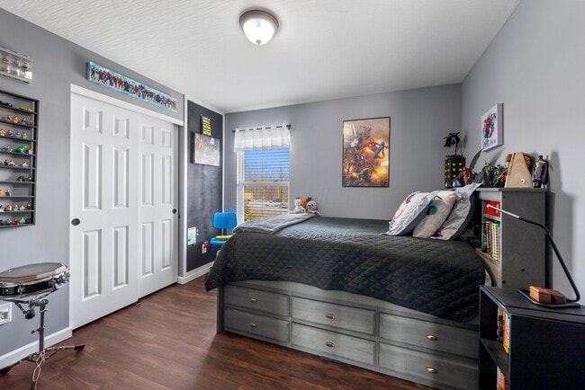 property at 9282 Weigela Ct