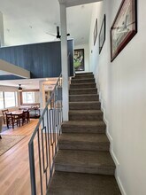 2650 Lake Ave, Unit Pineridge Condo in Altadena, CA - Foto de edificio - Building Photo