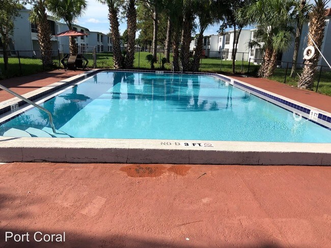 9831 Aquarius Dr in Port Richey, FL - Building Photo - Building Photo