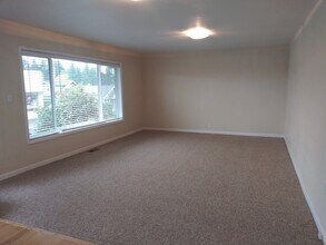 3605 SW Troy St in Portland, OR - Building Photo - Building Photo