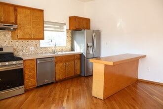 4825 1/2 Sawtelle Blvd in Los Angeles, CA - Building Photo - Building Photo