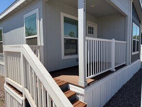 2060 N Center St in Mesa, AZ - Building Photo - Building Photo