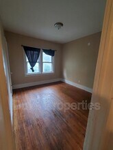 10 Edgeland St in Rochester, NY - Building Photo - Building Photo