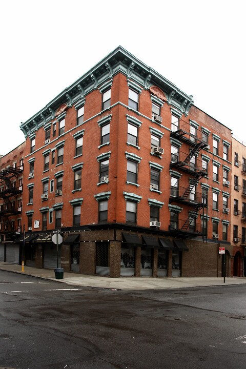 81 Rivington St in New York, NY - Building Photo