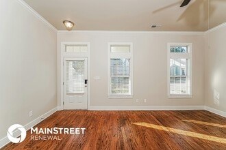 4559 Clubview Dr, Unit 614 in Bessemer, AL - Foto de edificio - Building Photo