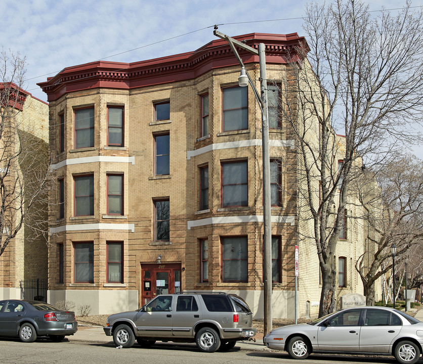 Cathedral Hill Homes in St. Paul, MN - Building Photo