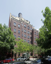 525 E 13th St in New York, NY - Foto de edificio - Building Photo