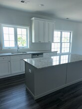 26 Noe St-Unit -2 in Carteret, NJ - Building Photo - Building Photo