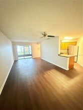 3883 Atrium Dr in Orlando, FL - Foto de edificio - Building Photo