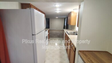 345 Edgewater Ave NW in Massillon, OH - Building Photo - Building Photo