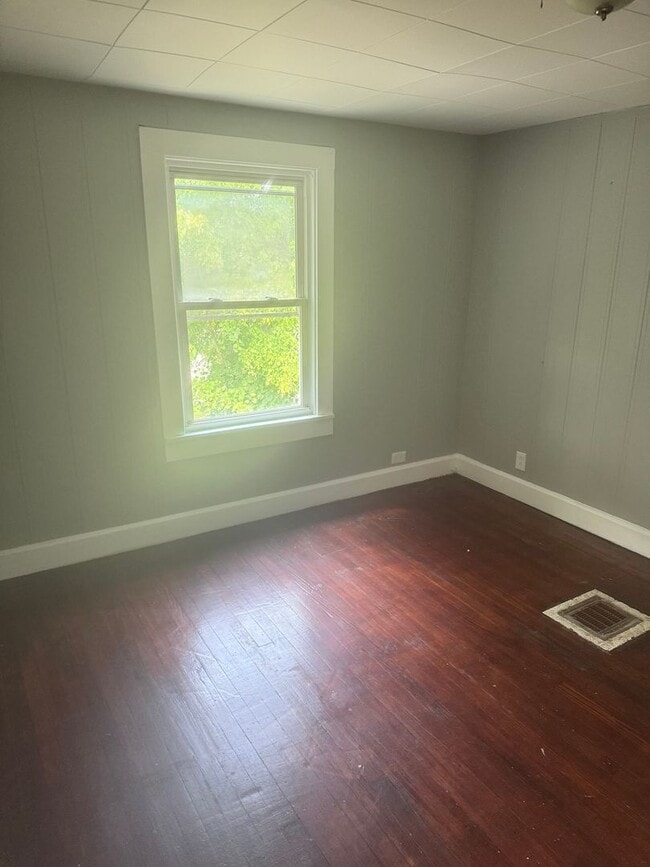 1264 E 168th St in Cleveland, OH - Building Photo - Building Photo