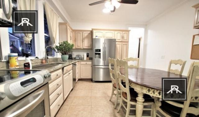 18 Holton St in Boston, MA - Building Photo - Building Photo