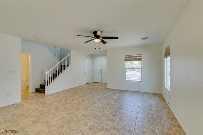 210 Lynbrook St in Henderson, NV - Building Photo - Building Photo