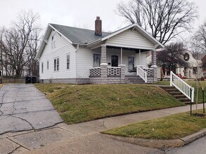 1028 Highland Ave in Lafayette, IN - Building Photo - Building Photo