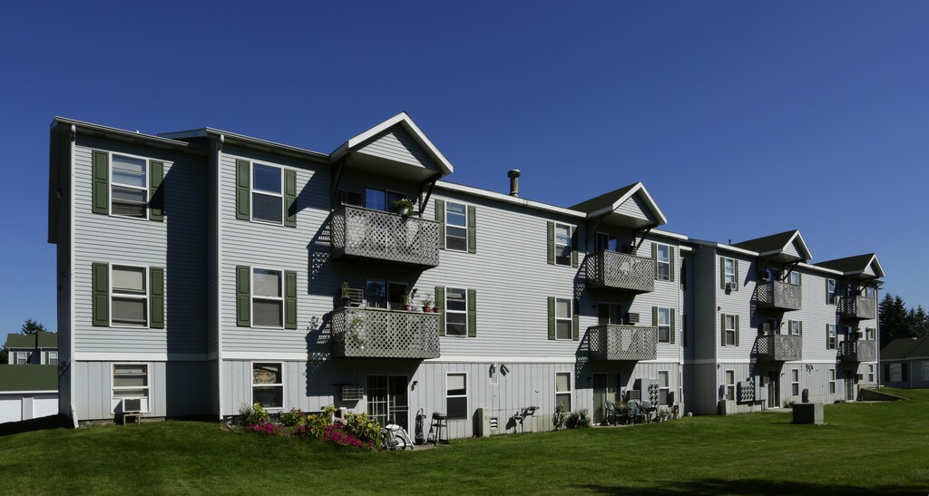Brookmeadow Apartments in Grandville, MI