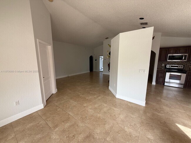 15448 SW 143rd Terrace in Miami, FL - Building Photo - Building Photo