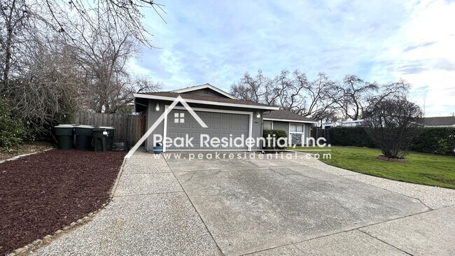 8863 Pershing Ave in Orangevale, CA - Building Photo - Building Photo